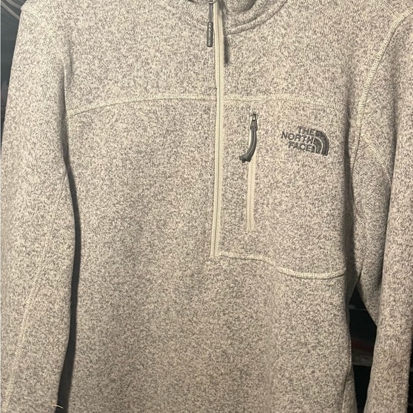 North Face Pullover - Picture 3 of 7